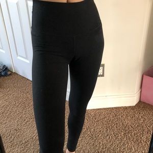 TNA dark grey athletic leggings, size: XS